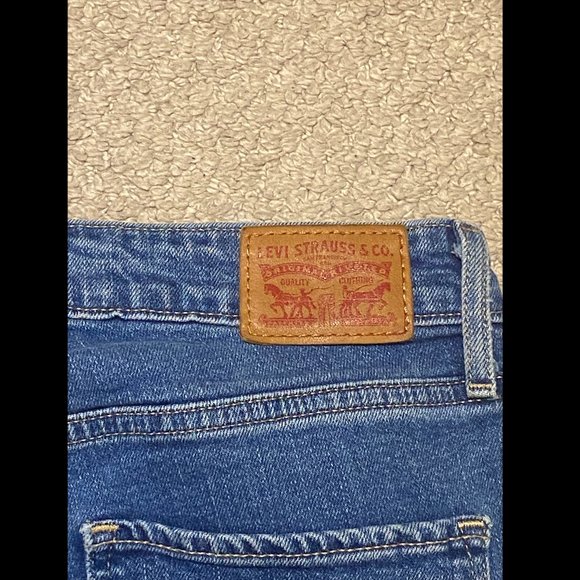 Womens Levi's Jeans - Levi's 721 - Picture 3 of 4